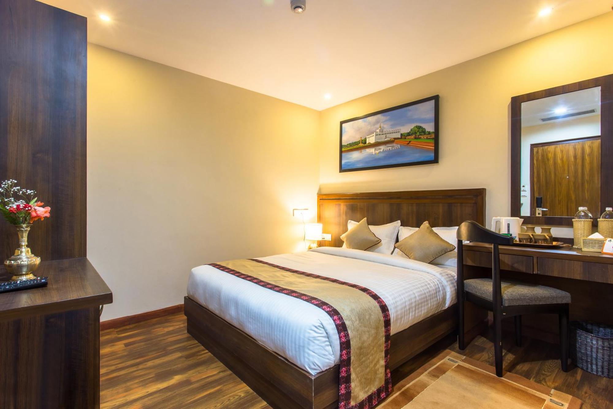 Hotel Kutumba Lalitpur Exteriör bild