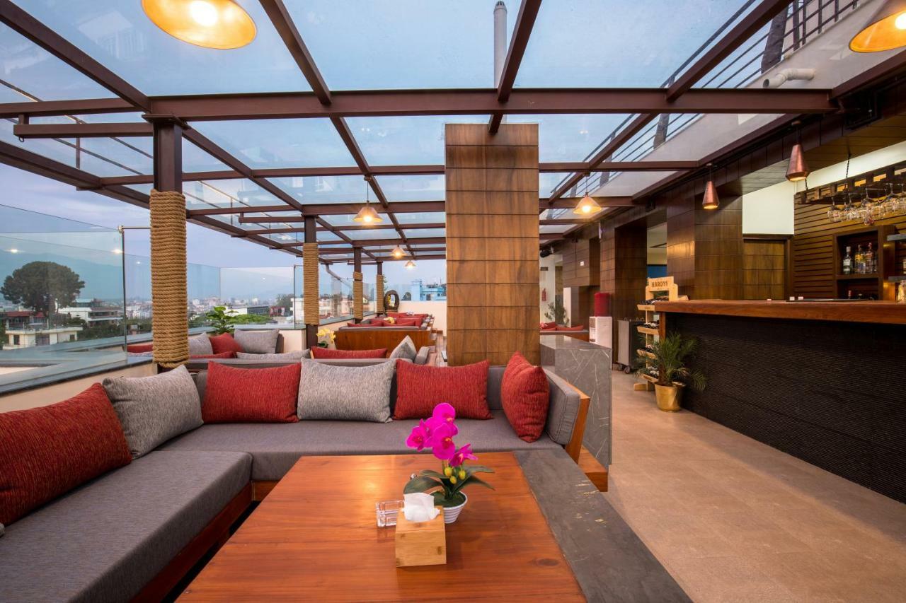 Hotel Kutumba Lalitpur Exteriör bild